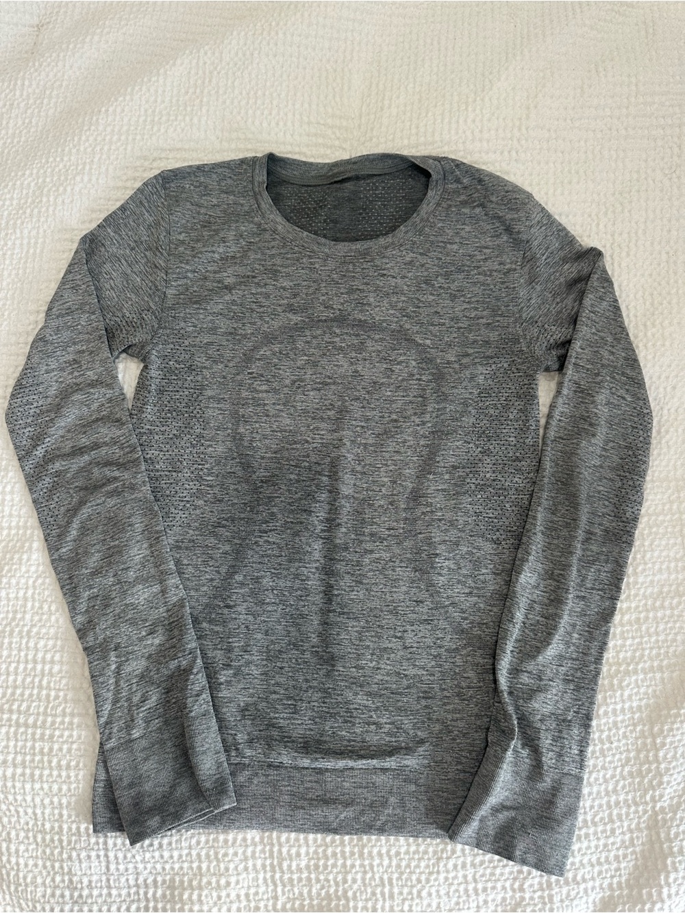 lululemon athletica Heather Gray Long Sleeve Crew Neck Stretch Tee Size XS